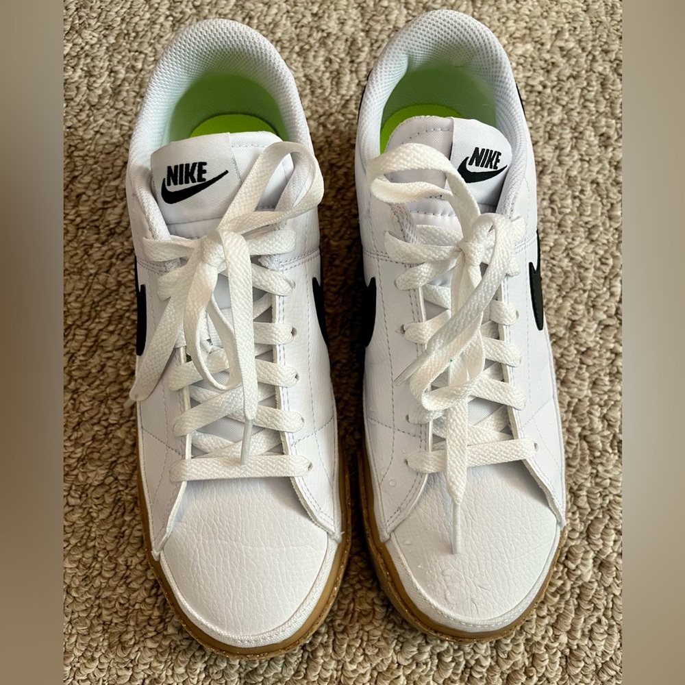 Nike White Womans Court Legacy